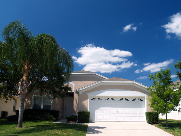 Luxury 4 Bed, 2 Bath Family Villa